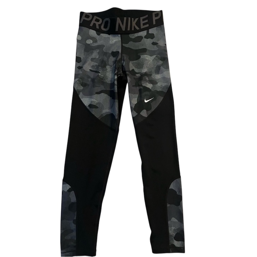 Pro Nike tights/ leggings NWOT black camo print small